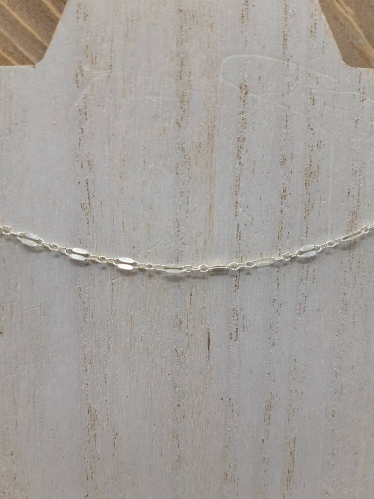 Square Link Choker Necklace